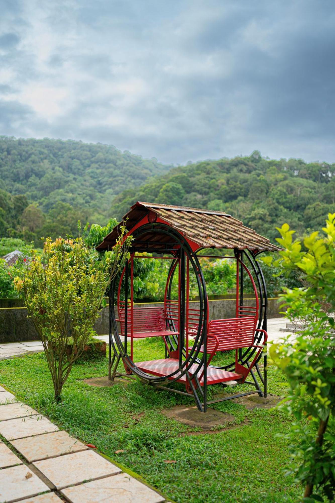 The Sanihara Hotel & Resort Vythiri Luaran gambar